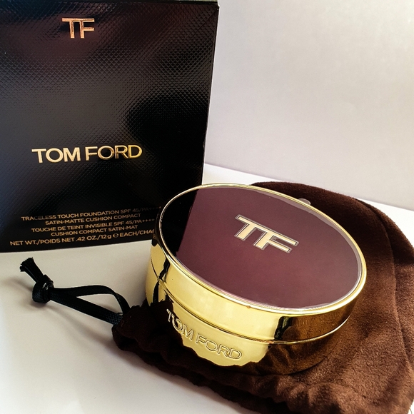 TOM FORD Traceless Touch Foundation Satin-Matte Cushion Compact 0.4 Rose - Picture 2 of 9